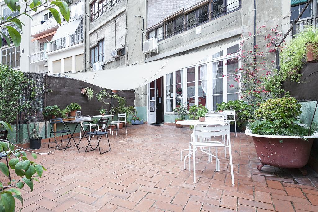 Apartamento Diagonal Barcelona Bagian luar foto