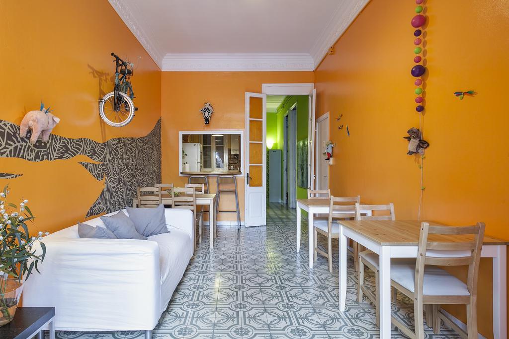 Apartamento Diagonal Barcelona Bagian luar foto