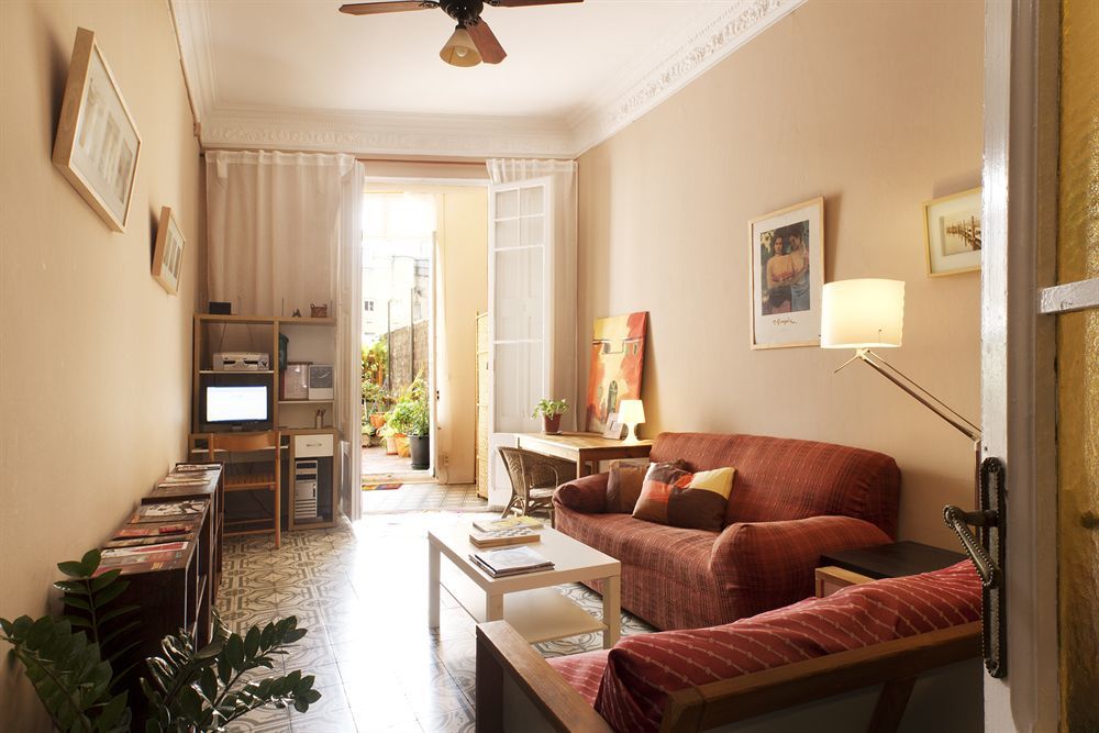Apartamento Diagonal Barcelona Bagian luar foto