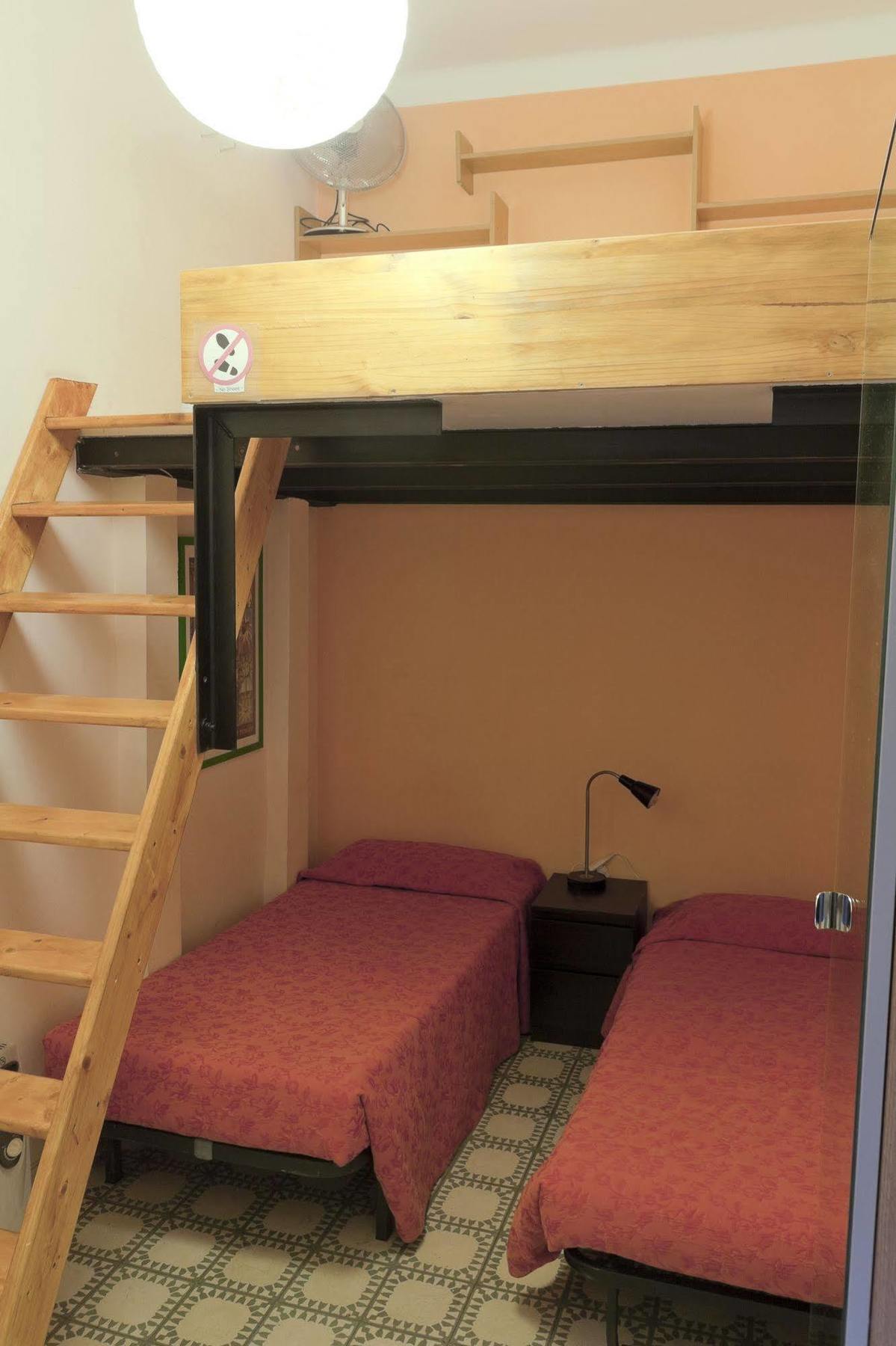 Apartamento Diagonal Barcelona Bagian luar foto