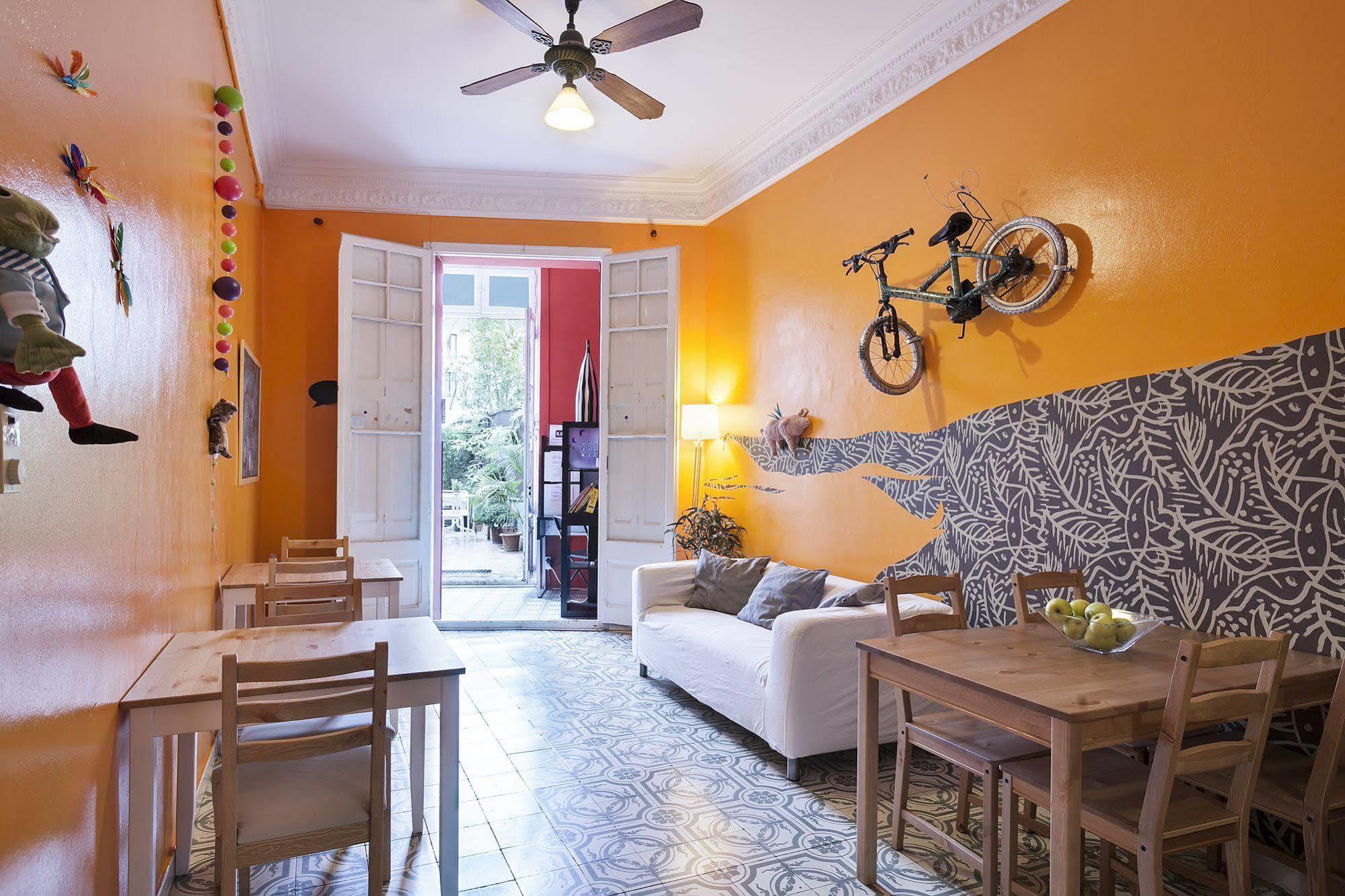 Apartamento Diagonal Barcelona Bagian luar foto