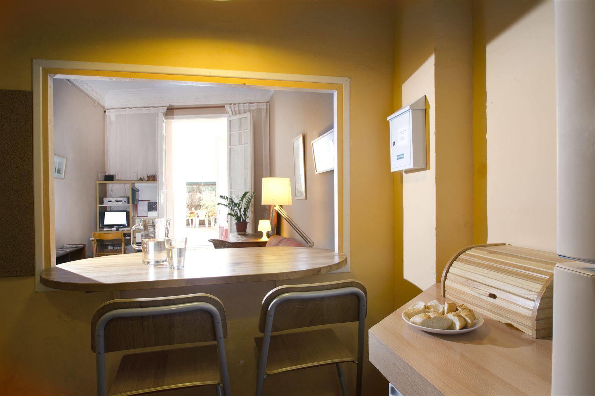 Apartamento Diagonal Barcelona Bagian luar foto