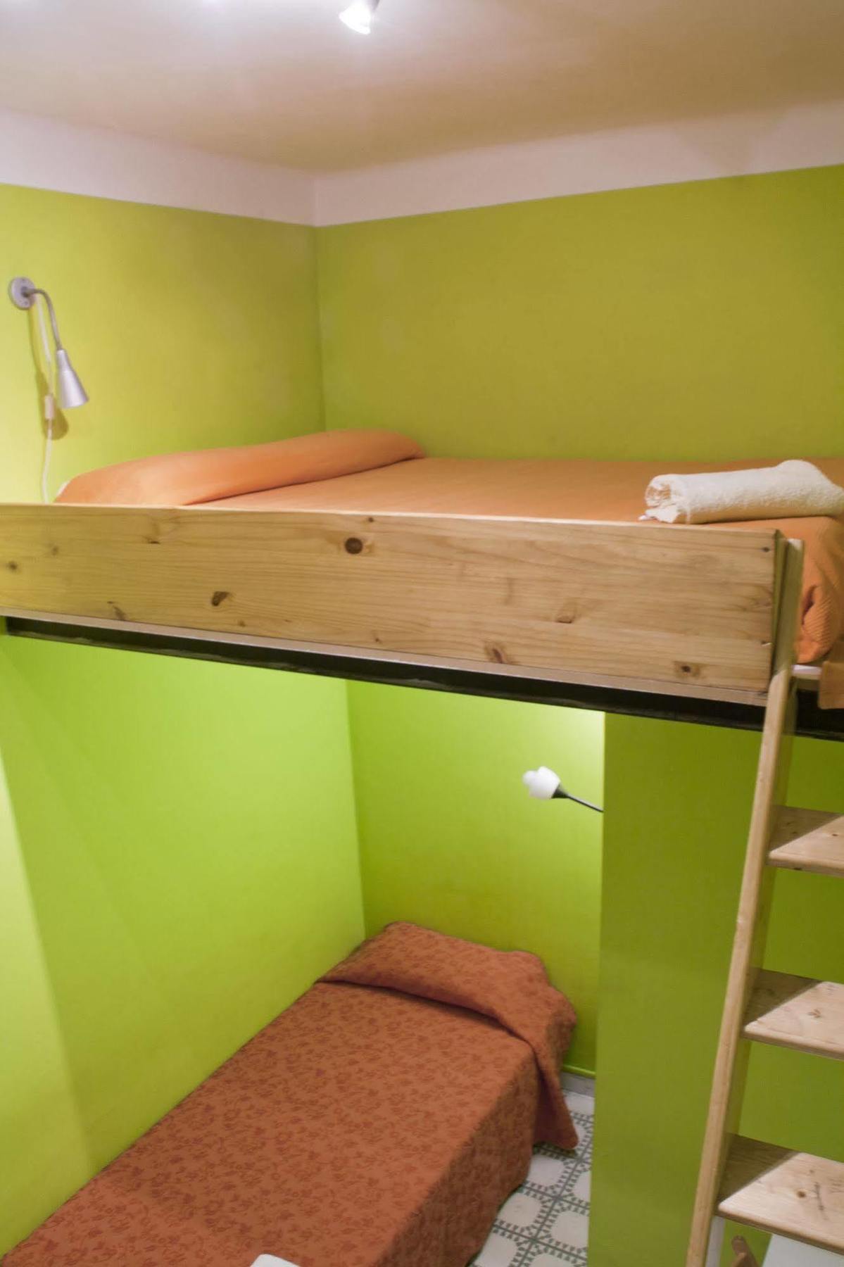 Apartamento Diagonal Barcelona Bagian luar foto
